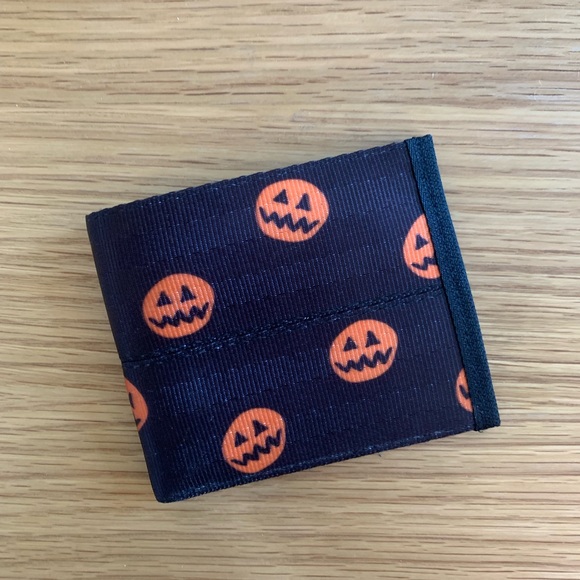 Harveys Disney nightmare before Christmas bill fold wallet - Picture 1 of 4